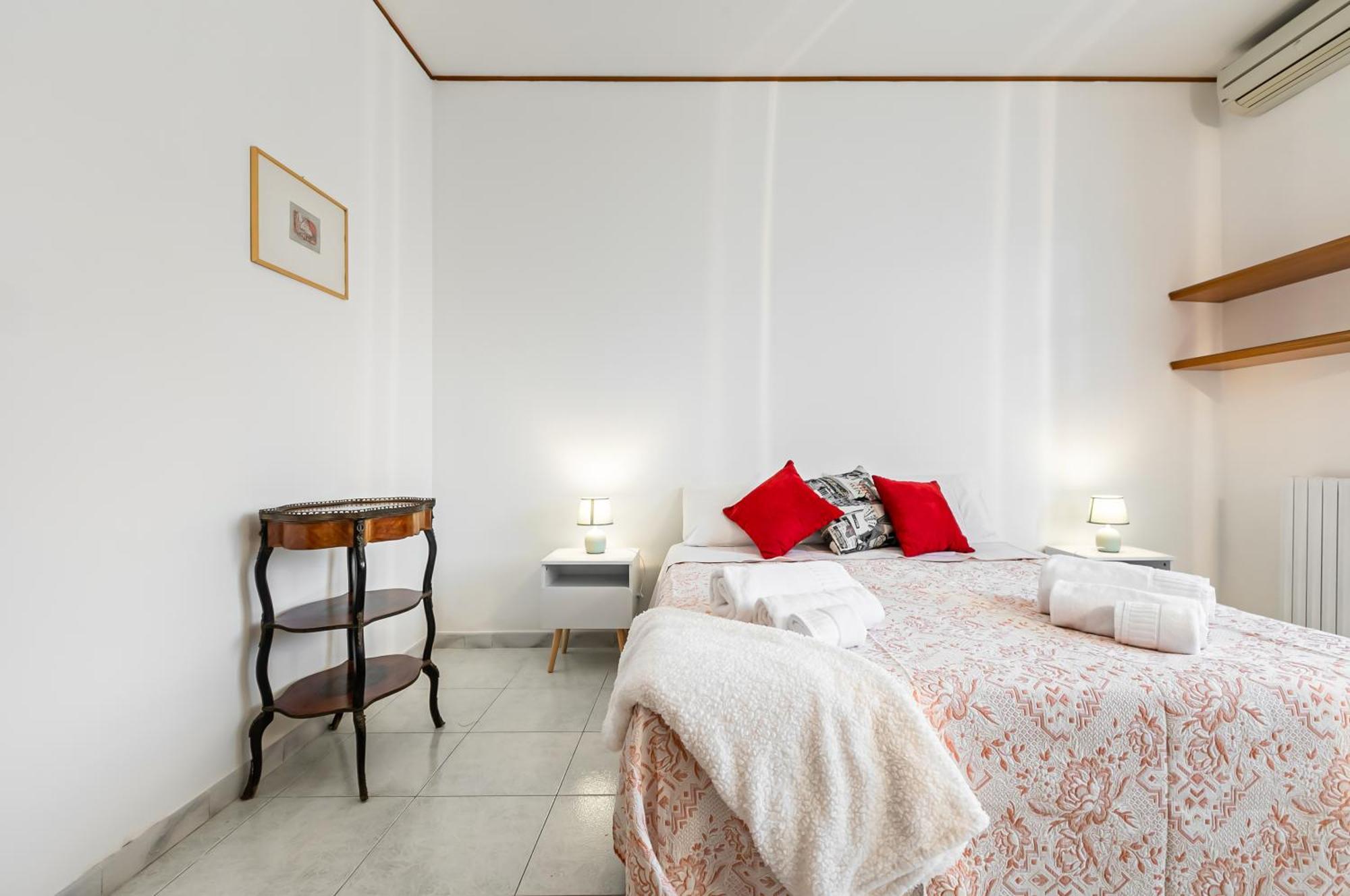 Palazzo Reale & Piazza Indipendenza Roomy Flat Palermo Exterior photo