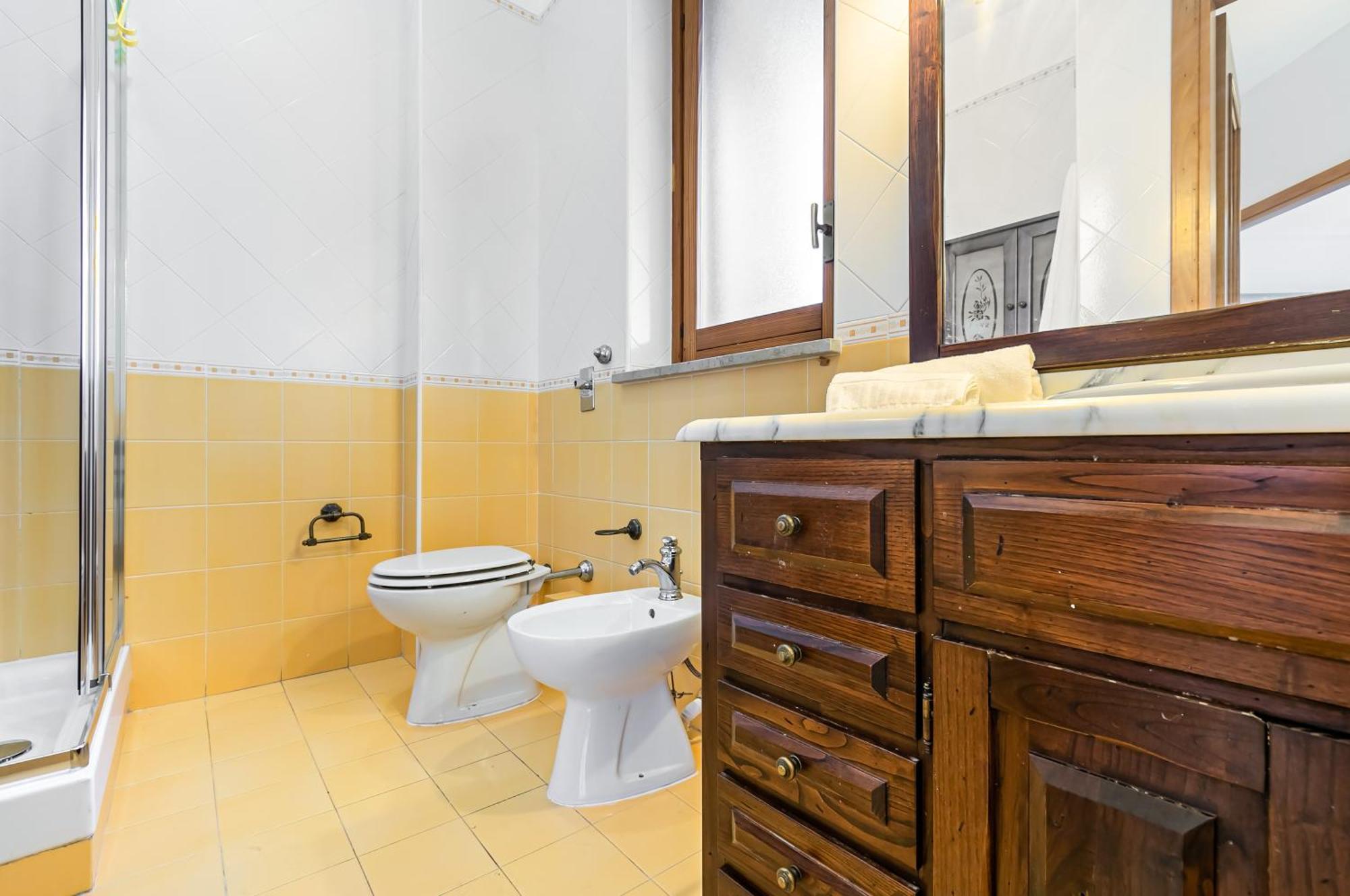 Palazzo Reale & Piazza Indipendenza Roomy Flat Palermo Exterior photo
