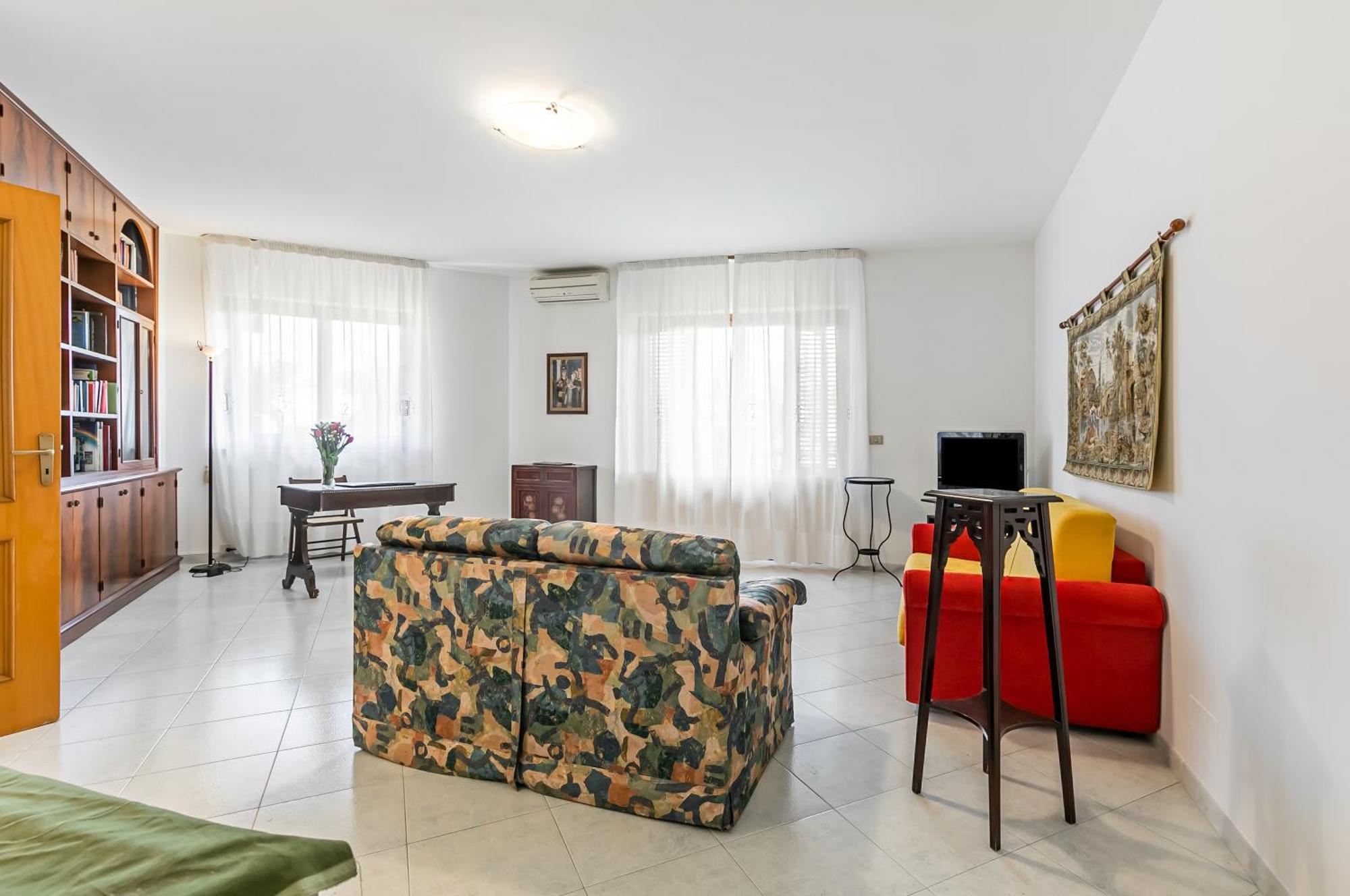 Palazzo Reale & Piazza Indipendenza Roomy Flat Palermo Exterior photo